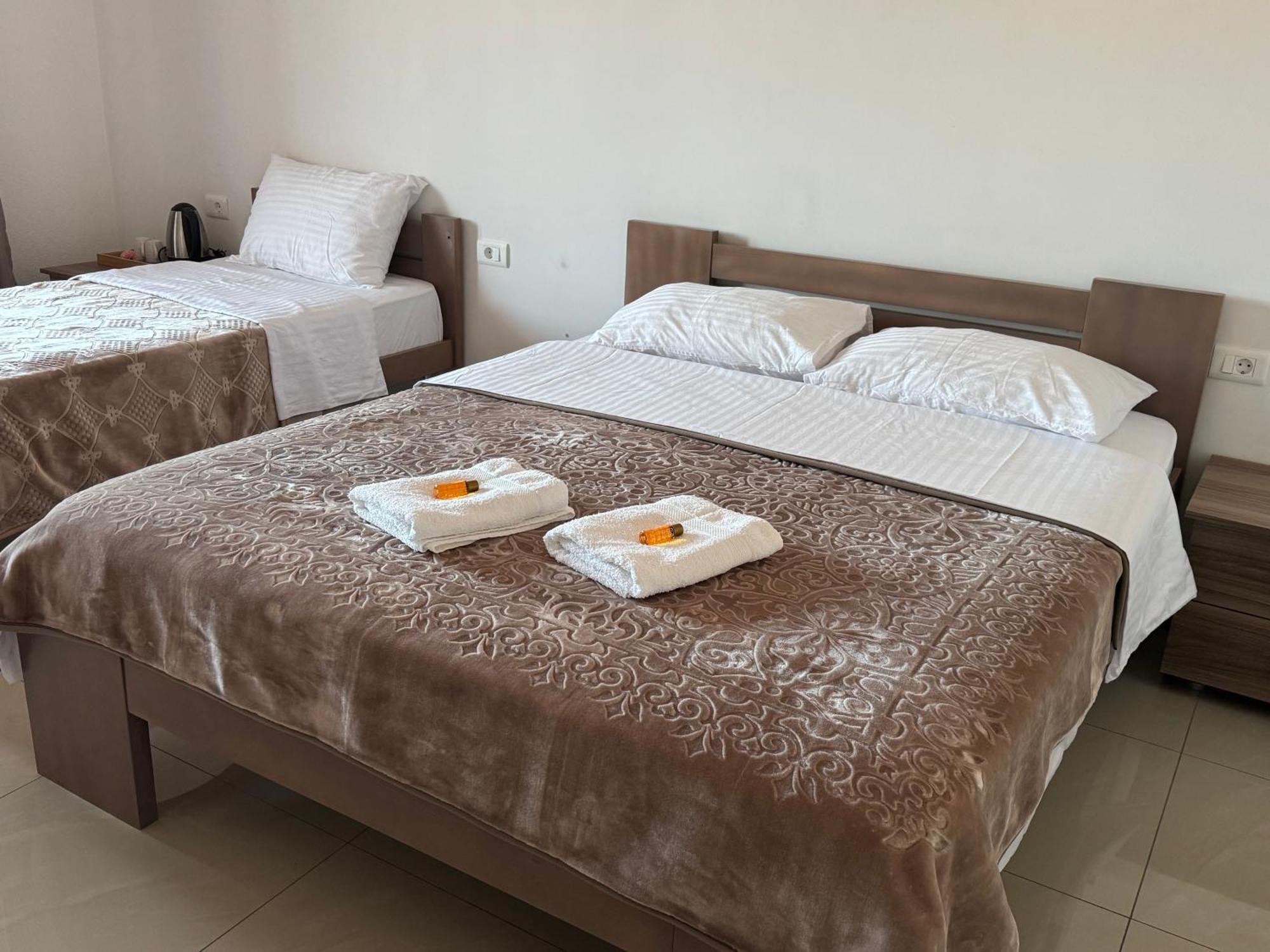 Hotel Majestic Struga Exterior foto